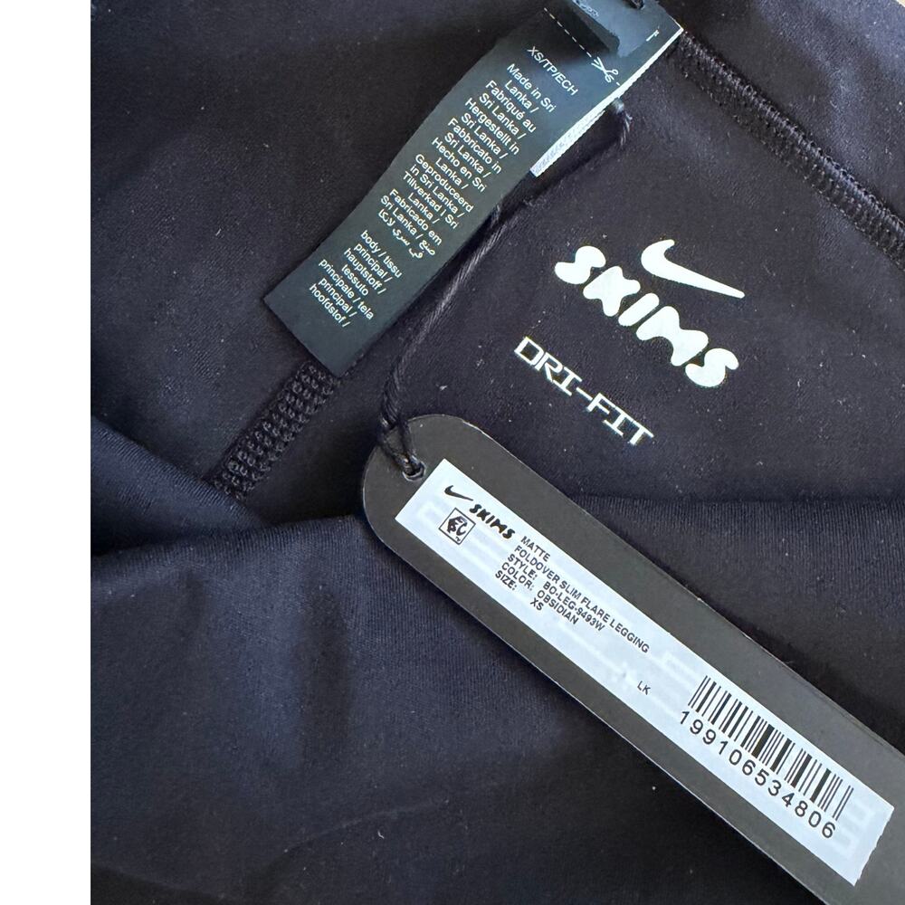 NikeSKIMS Matte Foldover Slim Flare Legging XS Obsidian NWT Nike x SKIMS - Picture 5 of 5